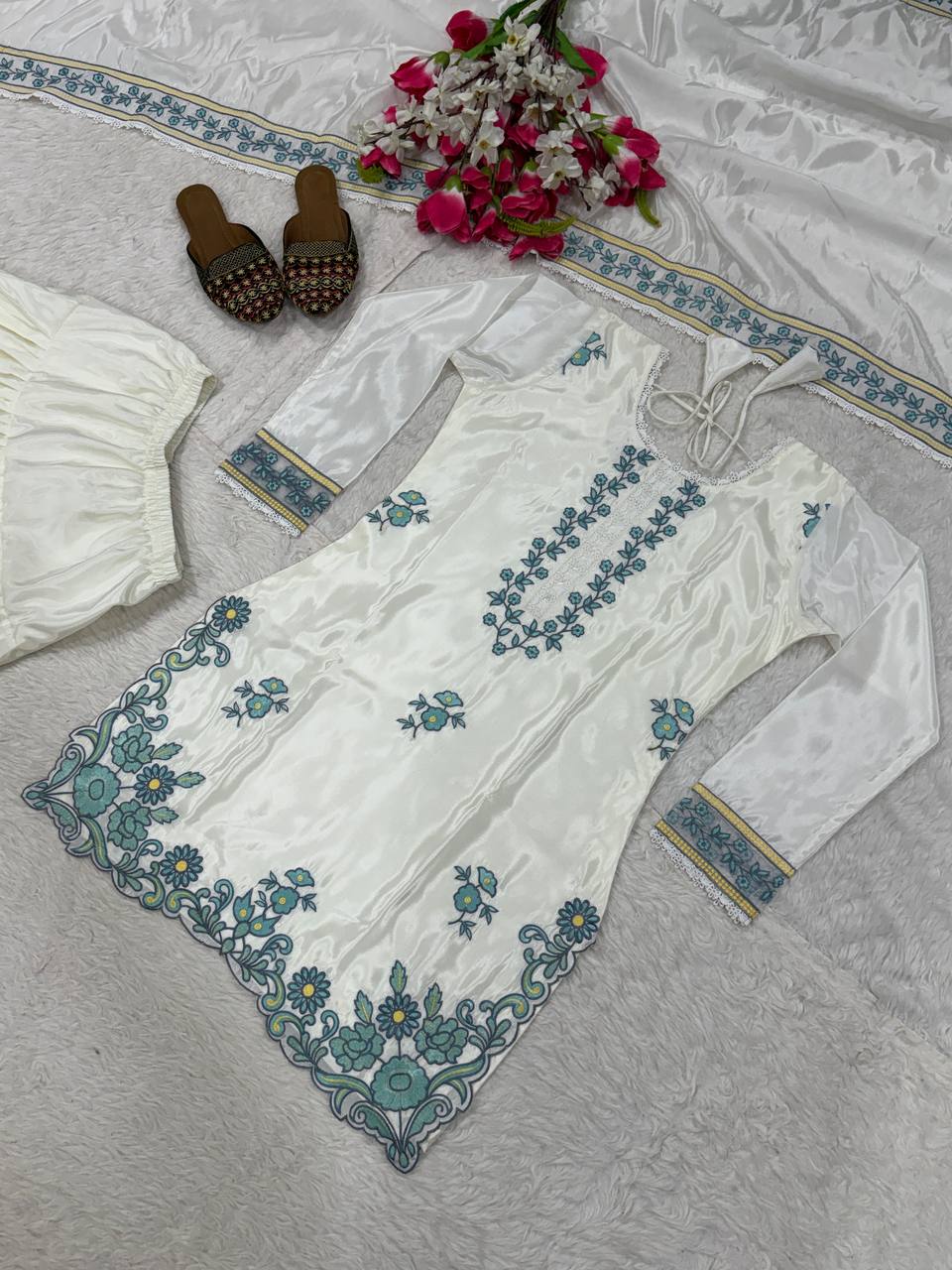 Editorial Pearl & Sage Contrast Co-ord